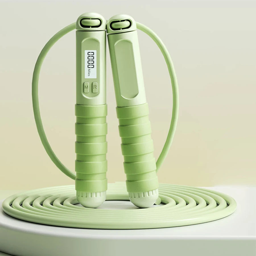 Electronic counting jump rope