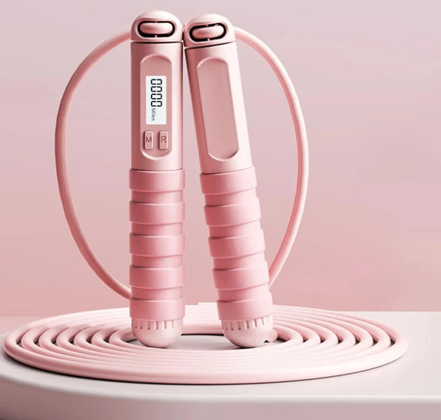 Electronic counting jump rope